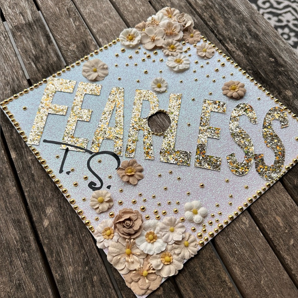 Taylor swift fearless graduation cap topper NEW